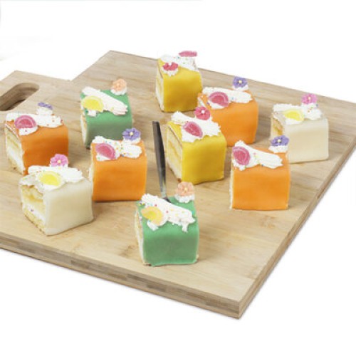 Festive petit fours (15 pcs)